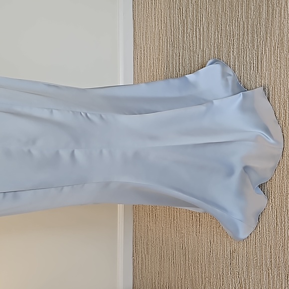 Amsale Gown - Picture 7 of 16